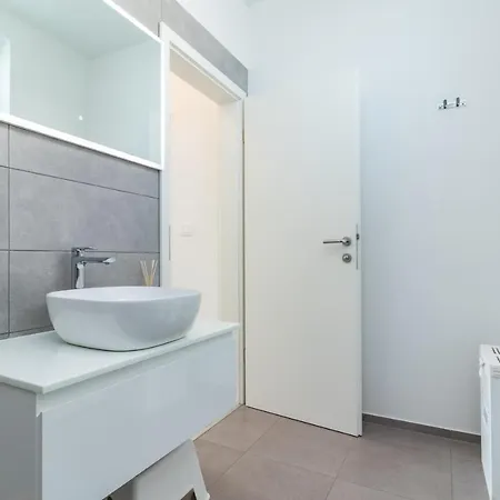 Cindric Ii Apartment