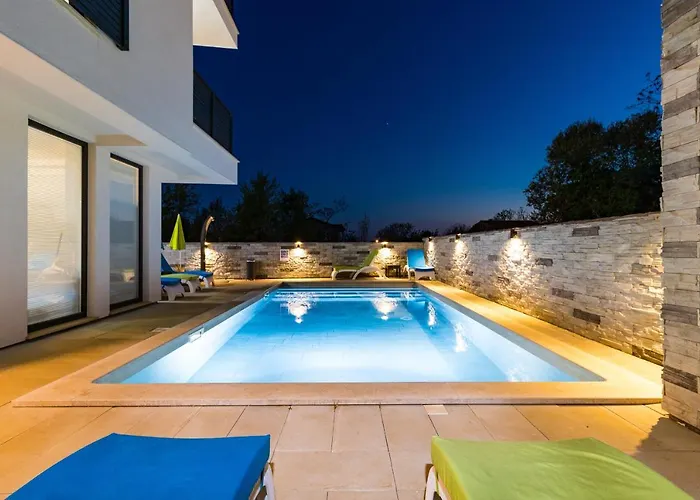 Cindric Ii 아파트 *